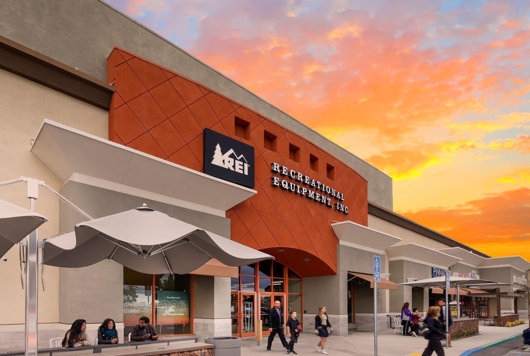 NewMark Merrill Cos. manages the 180,111-square-foot Devonshire Reseda neighborhood center in Northridge, California. To date