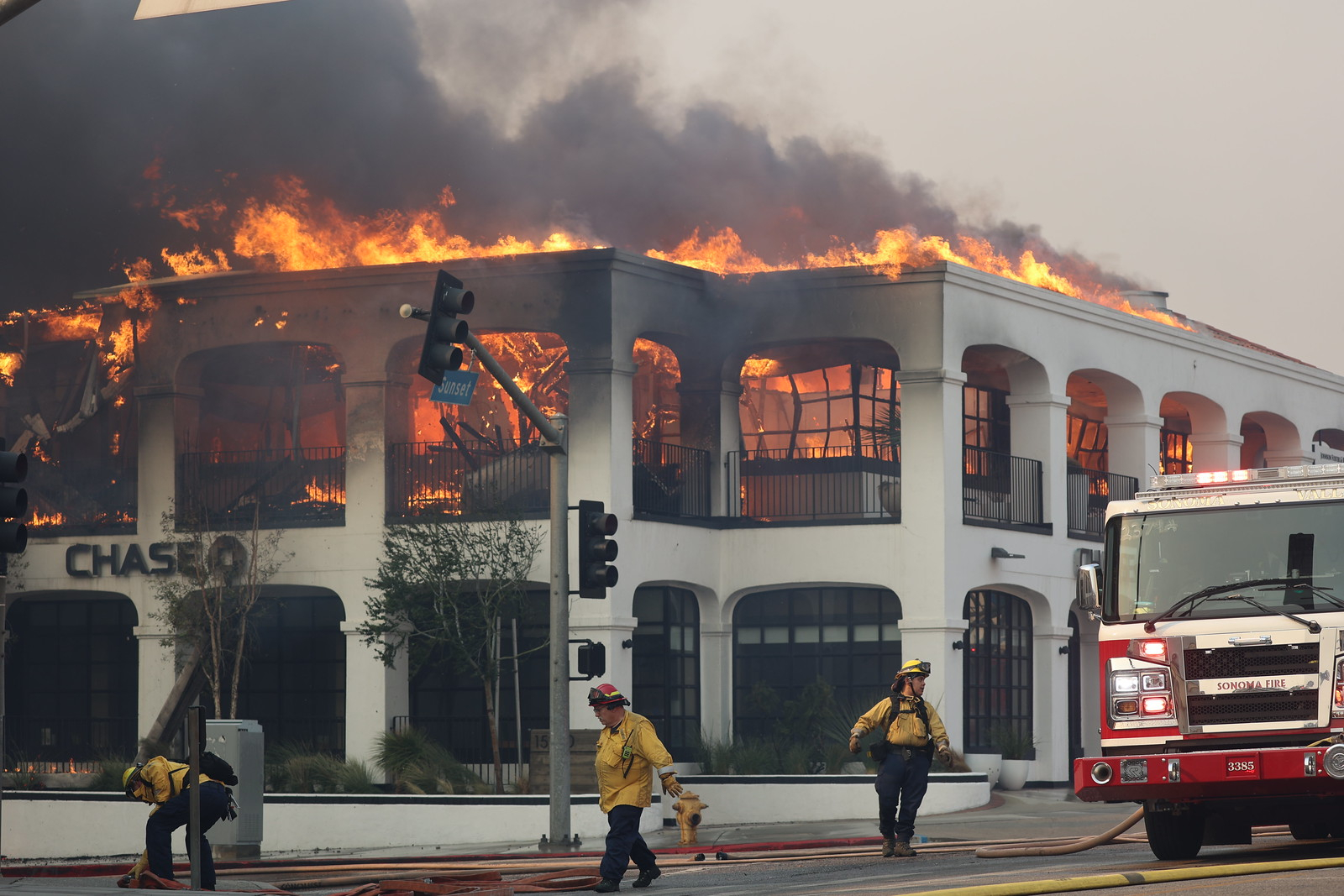 A building burns in the Palisades fire.